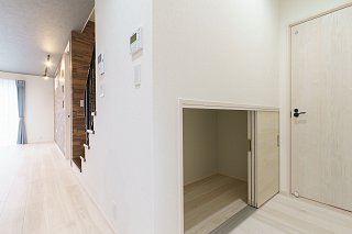 階段下収納