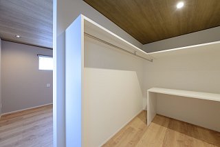 ｳｫｰｸｲﾝｸﾛｰｾﾞｯﾄ