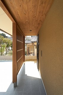 ポーチ