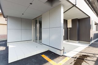 ポーチ